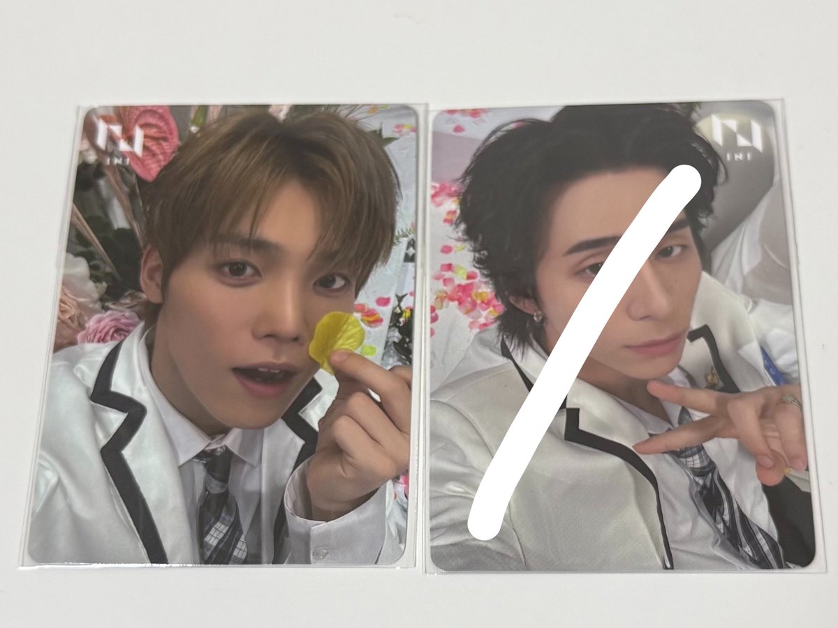 Kllvde's tweet photo. INI 9TH SINGLE ANTHEM 封入 特典 トレカ
FC限定ドームツアー記念盤

【譲】制服 第2弾 木村

【求】FC限定ドームツアー記念盤 藤牧

郵送にて交換希望📮
お気軽にお声掛けください🙇🏻‍♀️

 #INI交換 https://t.co/tQYeHRu9F2