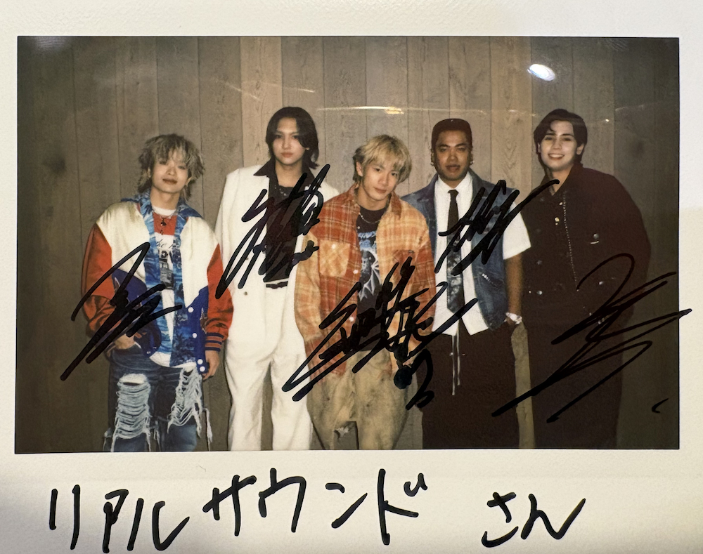 realsoundjp's tweet photo. 【フォロー＆RPで #プレゼント🎁】
MA55IVE THE RAMPAGE  サイン入りチェキ 1名様

🖊️インタビュー
『DEPARTURE』で広がる音楽的探求
https://t.co/d3iJjJTiu8

#MA55IVE #THERAMPAGE https://t.co/OJRYMTv99Q