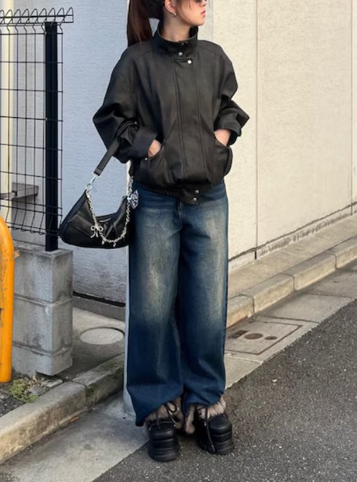EMODA_STAFF's tweet photo. 人気のレザーブルゾンコーデ🖤🪄 https://t.co/9FmD1E5DBp