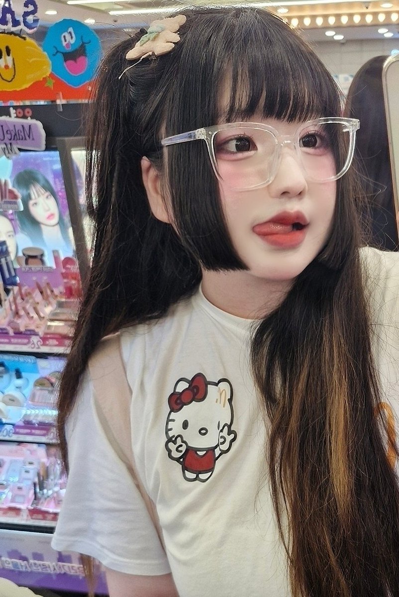 usaming_666's tweet photo. 14살 17살 27살 나이 먹을수록 유아퇴행한건 확실한듯 https://t.co/4h5pvoLwxx