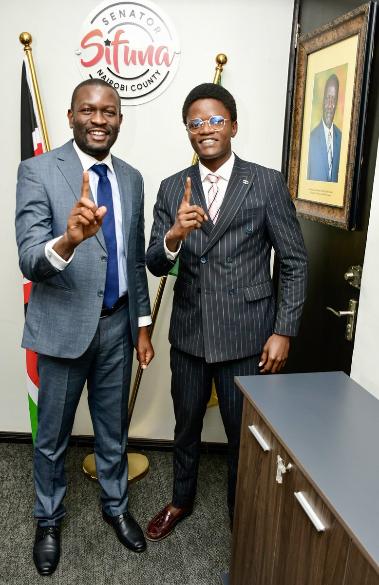 AdrianOluoch's tweet photo. Today I was with His Excellency, amesema tusikue distracted na hizi narratives za gava. Let’s Focus on Unity and Strength of the Opposition. https://t.co/tdaYdwTaIM