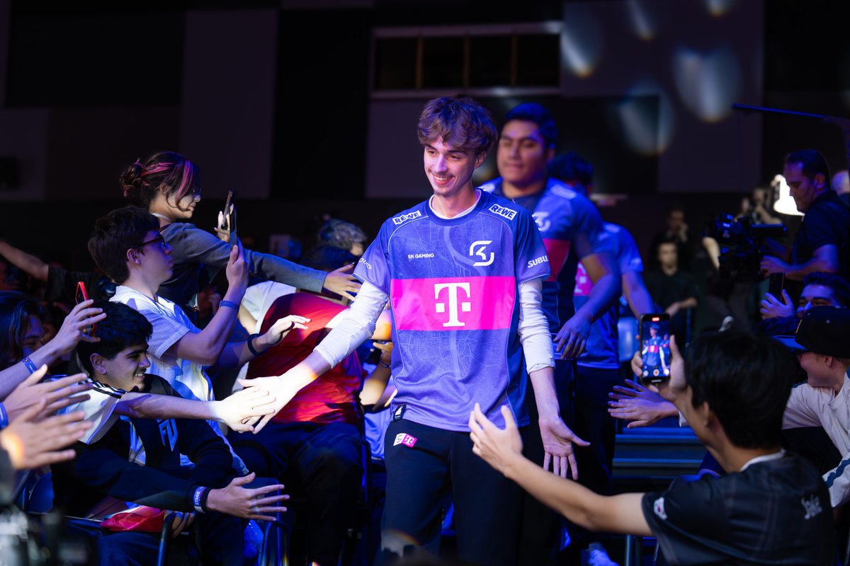 SKGaming's tweet photo. Leave a birthday message for our birthday boy @oPEbrawlstar under this tweet 👇 https://t.co/cTq5Eoil0K