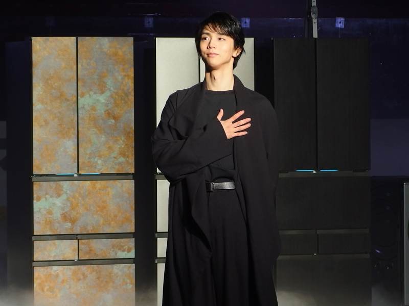 ai_k's tweet photo. #羽生結弦 さん登壇
「ハイアール・AQUA新製品記者発表会」お写真その6～8📷

イベントレポ、その他お写真
https://t.co/HG3jLPm1a4

🎥動画に関してはコチラのチャンネルで👇
https://t.co/1a23qFfEZR

#ハイアール #AQUA #YuzuruHanyu https://t.co/P1Ud0lkd6c