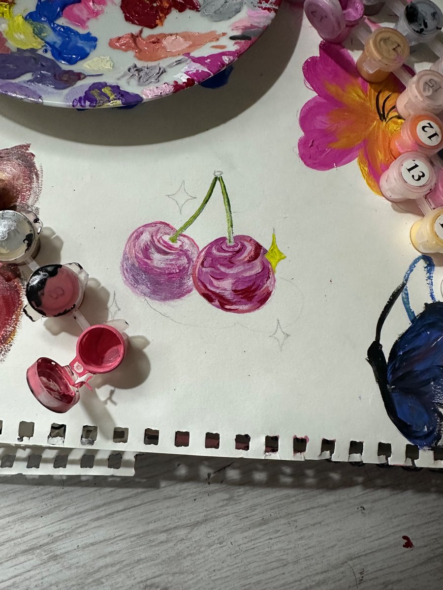 ThatGurlCut2ie's tweet photo. My first time acrylic painting lol <3 pls no h8 https://t.co/Hyo1MltCjC