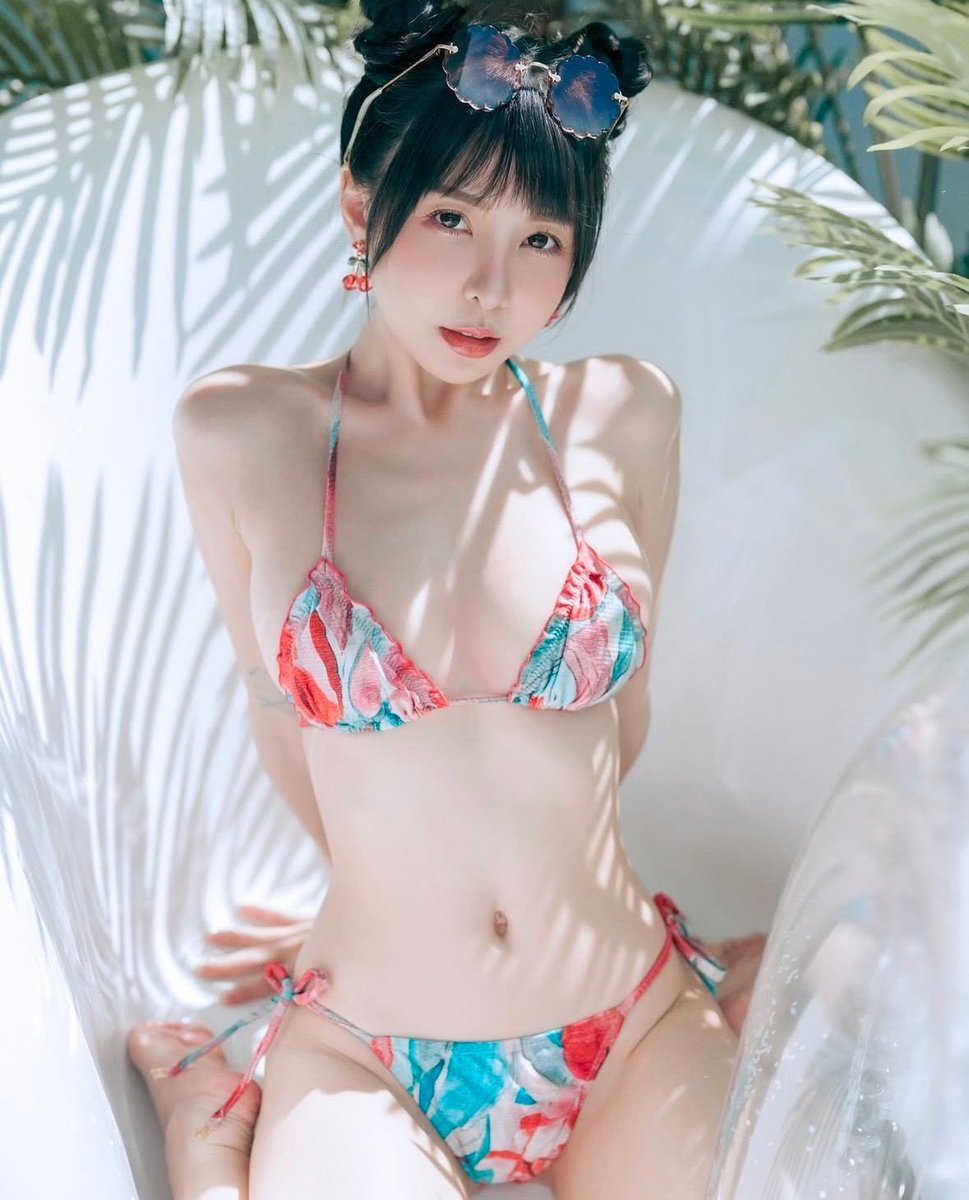 sinfuldeelites's tweet photo. 台湾を代表するアイドルが日本でまさかの1本だけ出して爆売れしたの令和最大級の伝説やろw https://t.co/XqEC6n134O