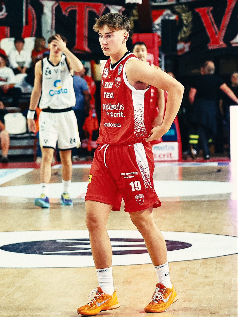 PallVarese's tweet photo. First time in LBA ✨🤍❤️

Da Varese Basketball alla prima squadra, avanti tutta Robi, siamo fieri di te! 

#NoiSiamoVarese https://t.co/T1Pjp9niys