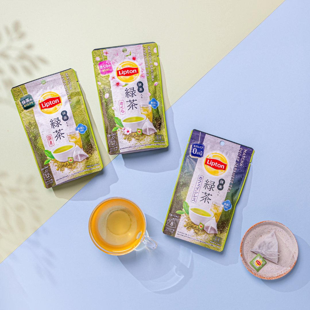 Lipton_Japan's tweet photo. ＼抹茶入り緑茶にカフェインレスが仲間入り🍵／

リプトンの「抹茶入り緑茶」シリーズから、
新たにカフェインレスが登場💚
ECサイト先行で順次発売開始✨

気分に合わせて選べる全3種類！
🍵 抹茶入り緑茶
🌸 抹茶入り緑茶 さくら
💙 抹茶入り緑茶 カフェインレス🆕

お気に入りの一杯を楽しんでね🫶 https://t.co/LJKijQRlbG