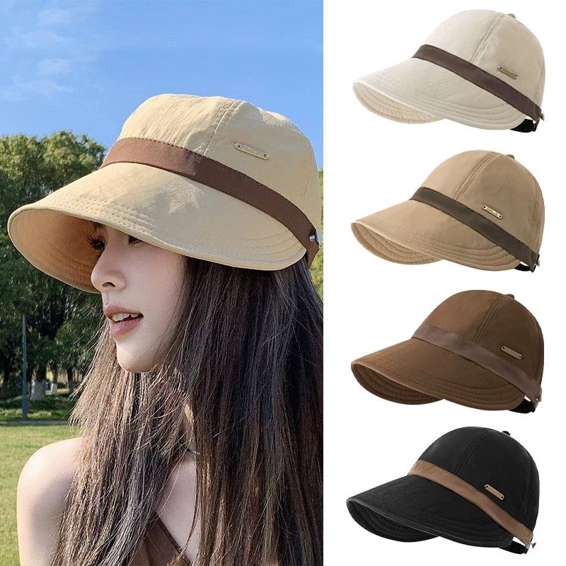 rosejasmine213's tweet photo. Topi kyk gini tuh beneran bisa bantu nyembunyiin wajah dari matahari yang masih ada 10 di sebagian wilayah Indonesia ini. https://t.co/sTEmgAIfLR
