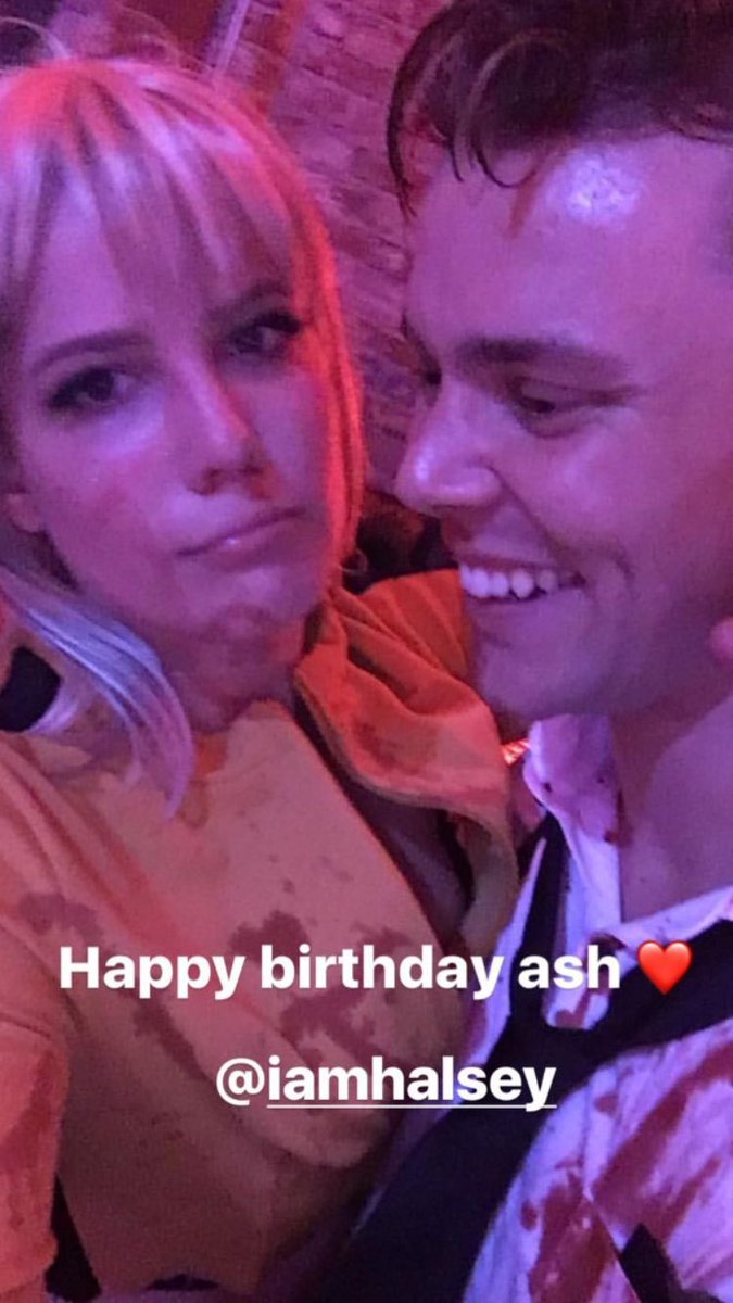 wasteit's tweet photo. in a perfect world they’d log in and wish her an happy birthday https://t.co/XjP4EbJEIw