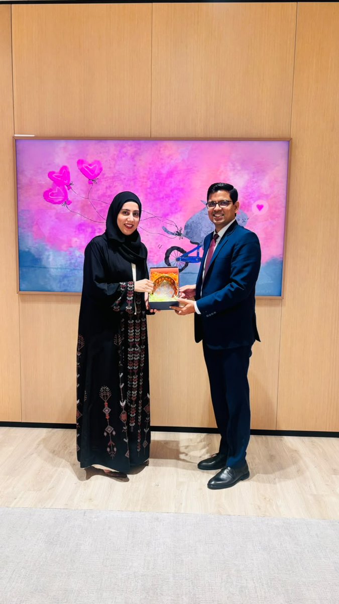 cgidubai's tweet photo. Dr. E. Vishnu Vardhan Reddy, Consul General of India @cgidubai, met H.E. Aisha Abdulla Miran, Director General, @KHDA.

The meeting explored avenues to further strengthen India-UAE cooperation in the field of education and greater collaboration in vocational education, skill development and training.

#IndiaUAE #IndiaInUAE