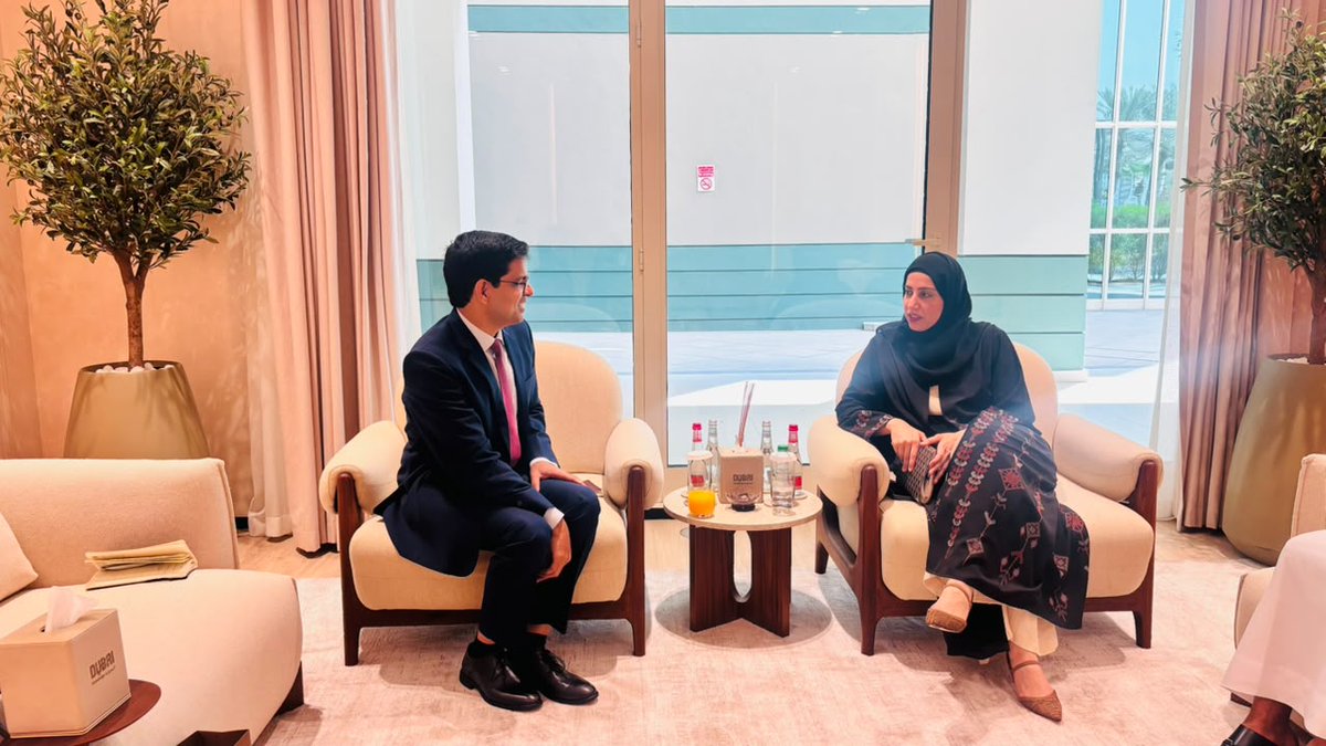cgidubai's tweet photo. Dr. E. Vishnu Vardhan Reddy, Consul General of India @cgidubai, met H.E. Aisha Abdulla Miran, Director General, @KHDA.

The meeting explored avenues to further strengthen India-UAE cooperation in the field of education and greater collaboration in vocational education, skill development and training.

#IndiaUAE #IndiaInUAE