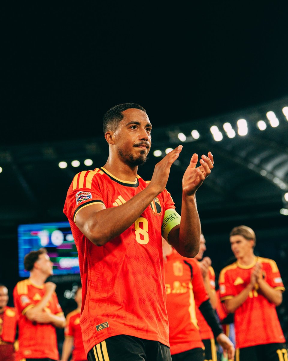 ManUtd's tweet photo. Your international round-up is here, with four Reds featuring last night 👇
