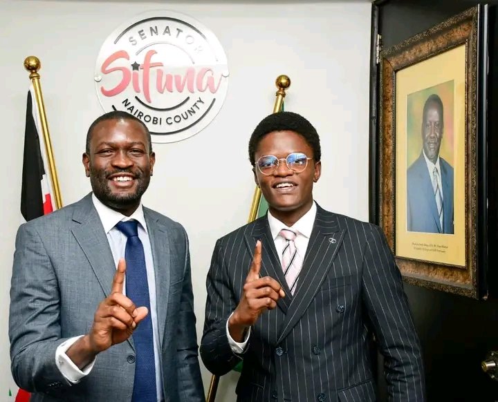 AbdiWaLangas's tweet photo. Raburu, Adrian, Brian Weke wanasema chama ni moja, term ni moja ☝️ https://t.co/ZF8Zc7jgjJ