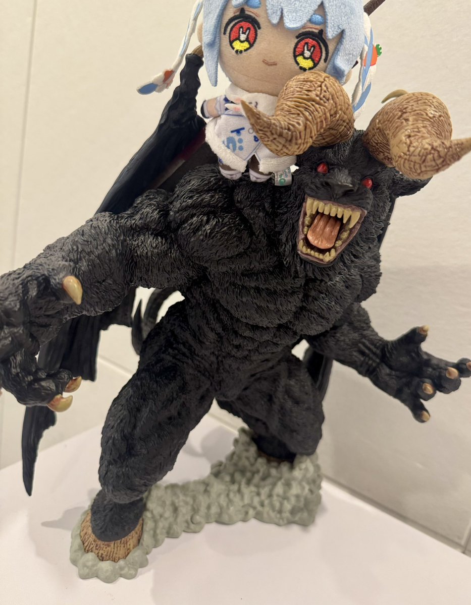 usadapekora's tweet photo. カッコよすぎて… https://t.co/lRkEDMNIzO