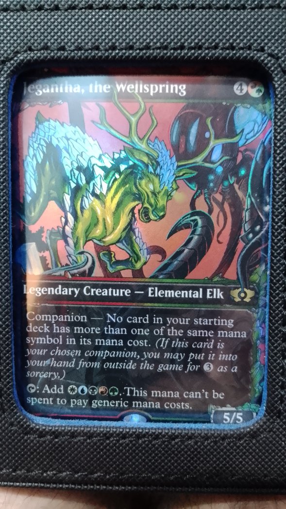 condecabroni's tweet photo. Me he pillado el precon commander de reality fracture, pero me tocaba las narices que no fuera penta, pues hay cartas verdes de planeswalker o de esa nueva mecánica de "empoderar a jace" que valen mucho la pena, asi que a lo salomónico me he metido el jegantha de companion XD https://t.co/Wq1w67pa7r