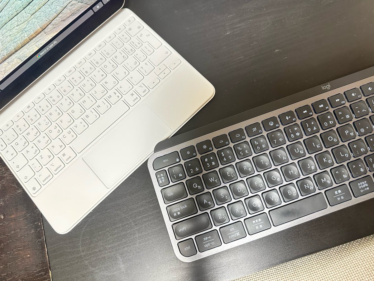 arikyooo's tweet photo. 新しいデスクトップPCを買った夫、外付けキーボードを使ってたら@のキーを押しても違う文字が出るという。PC内の既存キーボード設定がUSなのかもと思いshift2を押してみたら今度は@が出た。どやどや。こちとら未だにUSからJISへの切り替えに慣れずに日々泣いてんだ。=をshift無しで出させてお願い。 https://t.co/T5ZVE7E62R