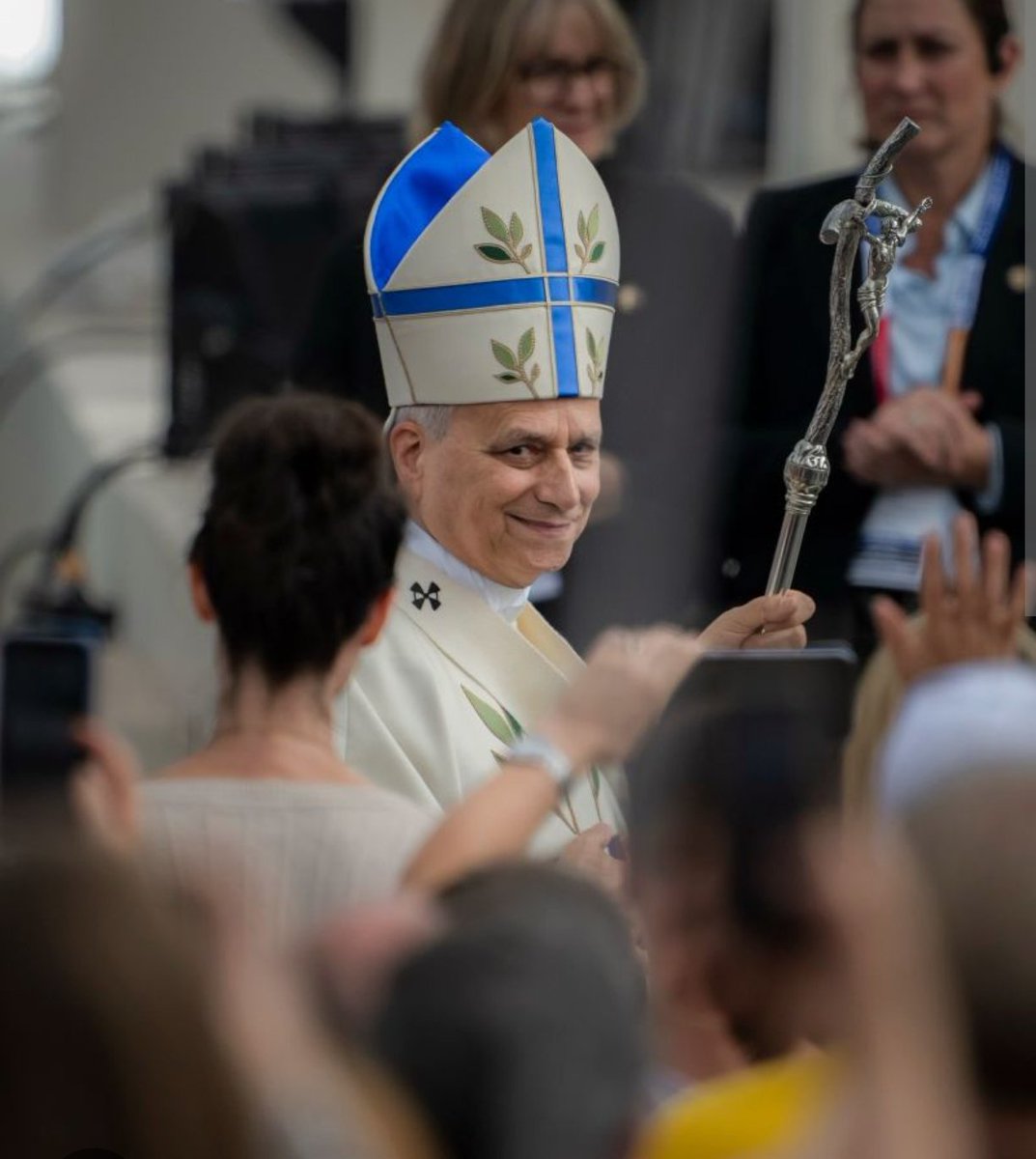 PlumeCatholique's tweet photo. Merci, Saint-Père, de nous avoir fait découvrir à la Concorde cette perle du missel : la messe votive en mémoire de la bienheureuse Vierge Marie, source du salut.

#MagnificaHumanitas 😉 https://t.co/BkEnZHFOdP