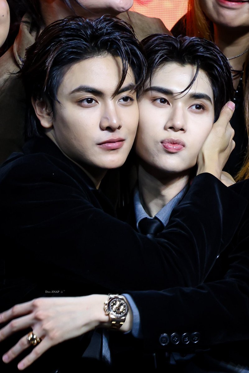 iro_kimi's tweet photo. 私だけかもしれなきけど、今日のここは、とても平和だな💕💕💕

#จุงดัง #JoongDunk 
#จุงอาเชน #JoongArchen
#dunknatachai https://t.co/eF2av5pemJ