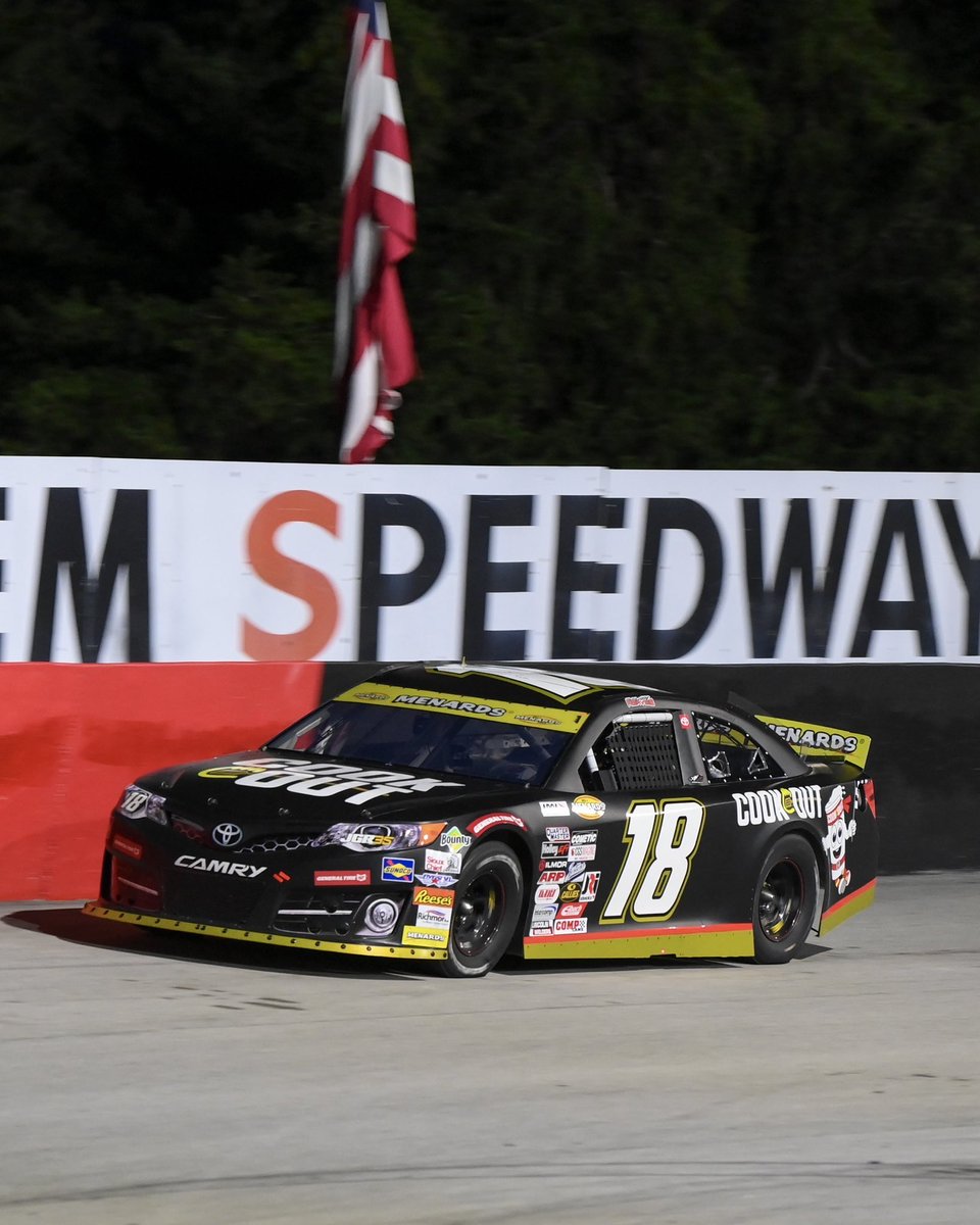 ARCAstats's tweet photo. Max Reaves (@madmaxreaves) had a successful part-time ARCA Menards Series (main) campaign in 2026, with multiple wins, driving for Joe Gibbs Racing

Reaves’ 2026 stats:
13 starts
4 wins
8 top 5s
11 top 10s
3 poles
690 laps led
5.2 average start
5.6 average finish
1 DNF https://t.co/hCjWxvWT6G