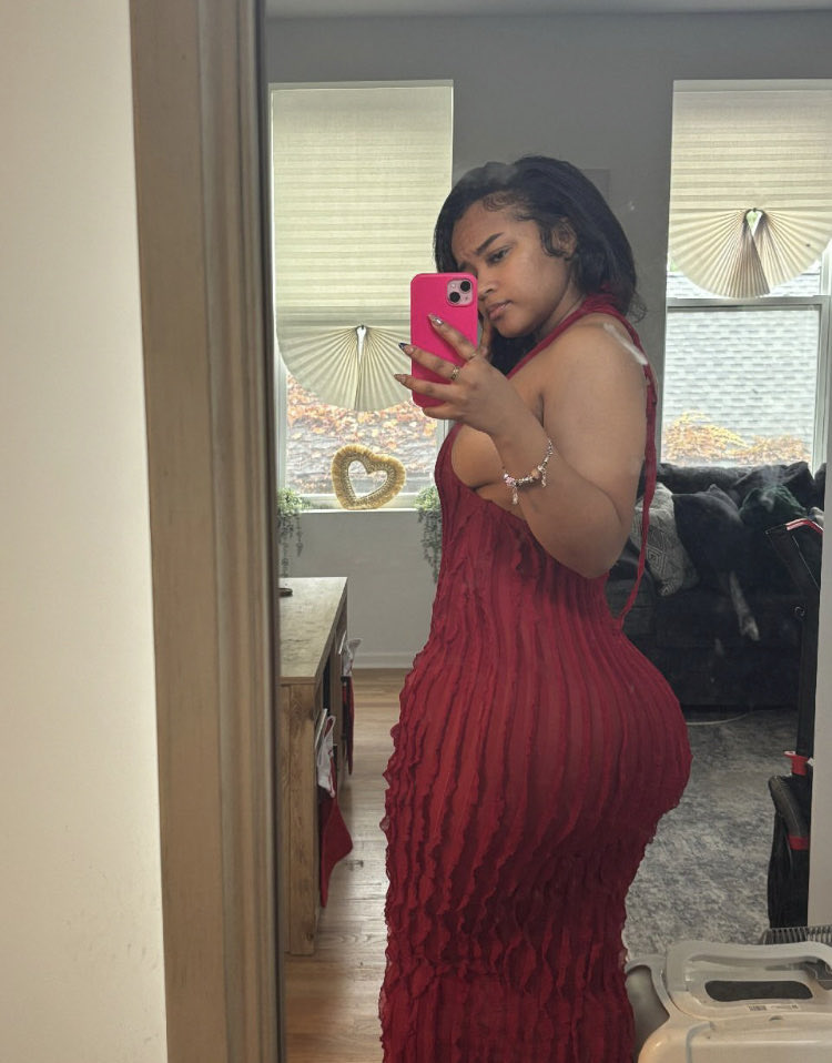 Mspretty6k's tweet photo. Red devil 😈✨🥵 https://t.co/SA8WAbEzld