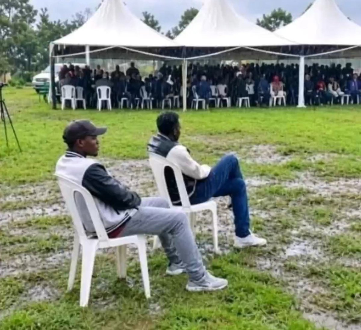 ArapTilingi's tweet photo. Kale men wakiskia Mother in law ako ndani ya tent. https://t.co/QK6eWMDlKU