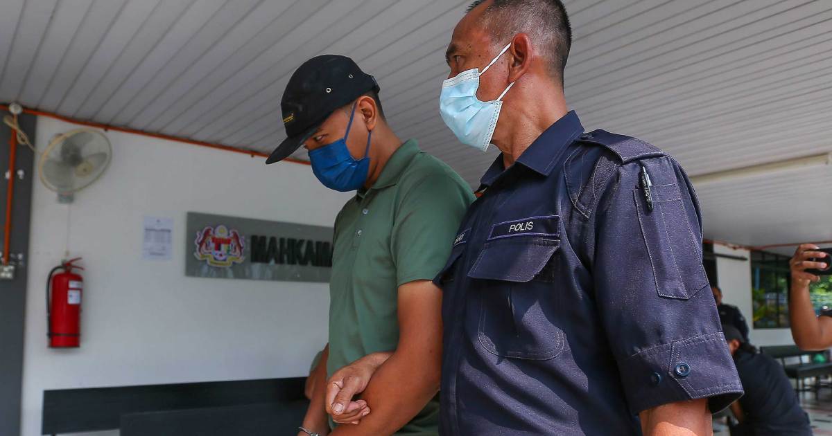 hmetromy's tweet photo. #Yan Anggota polis berpangkat konstabel didakwa di Mahkamah Majistret Yan atas tuduhan cuba mencuri barangan milik rakan setugasnya, awal bulan lalu
https://t.co/iIVbnnvaLQ https://t.co/BuIdvS7PSp