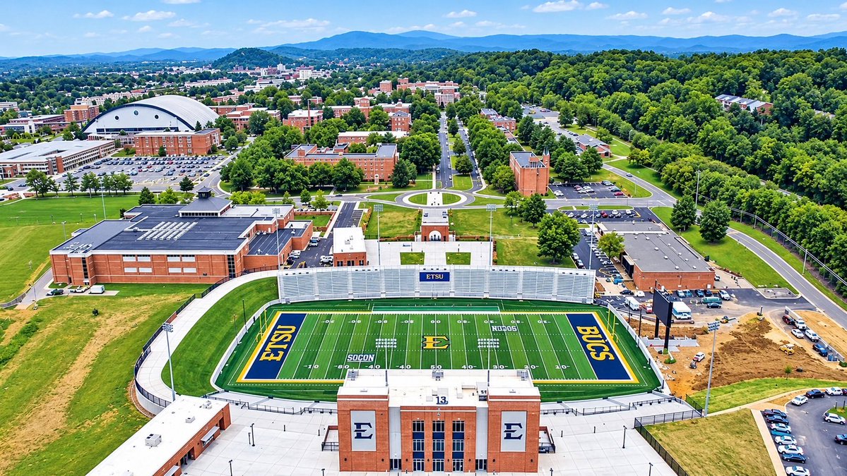 FCS_247's tweet photo. SoCon Game of the Week (WK. 5)

Chattanooga at ETSU
@GoMocsFB @ETSUFootball 

2. Wofford at Furman
3. Tennessee Tech at Western Carolina 
4. The Citadel at South Carolina State
5. Samford at UAB
6. Mercer at VMI
@etsu @ETSUAthletics 
🎟️ https://t.co/ctviKTEKZU https://t.co/c0Y0QNUquq