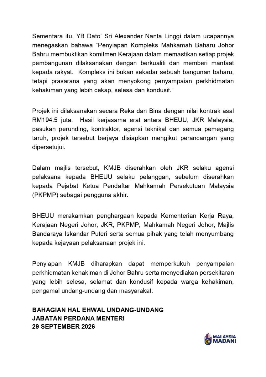 bheuu_jpm's tweet photo. SIARAN MEDIA

KOMPLEKS МАНКАМАН BAHARU JOHOR BAHRU PERKUKUH PENYAMPAIAN PERKHIDMATAN KEHAKIMAN

29 September 2026 

#BHEUU
#JabatanPerdanaMenteri
#MADANIBekerja https://t.co/clwjBBb8Yw