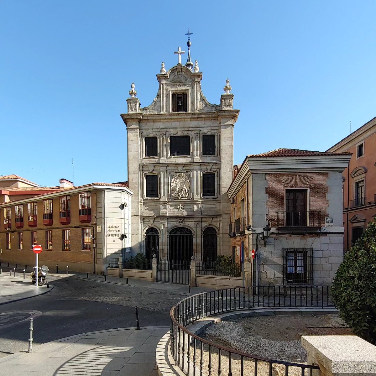 leojpb's tweet photo. Madrid 

#unterwegs #urlaub #weltjugendtaglissabon2023 #franziskanerminoriten #sehenswürdigkeiten https://t.co/9n9zlSdsEH
