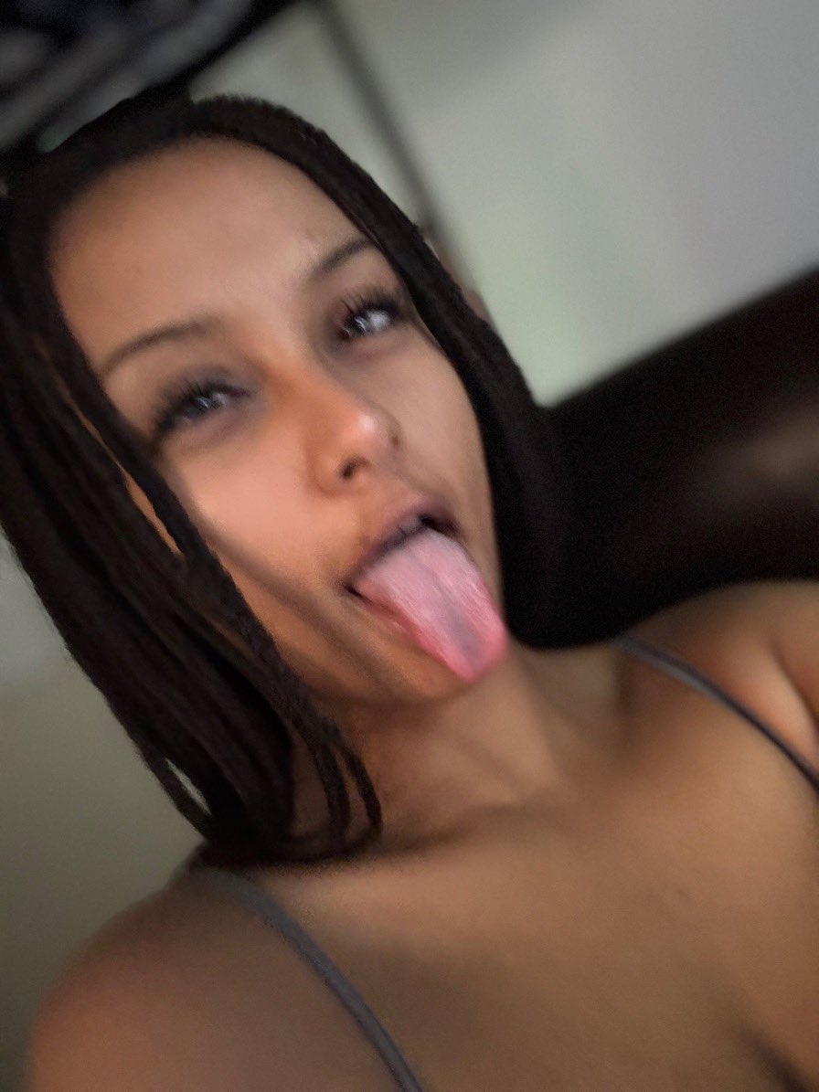 ARIueav's tweet photo. Who wants to teach me how to suck some fr
#dallas #dtx https://t.co/MxyadTTXFn