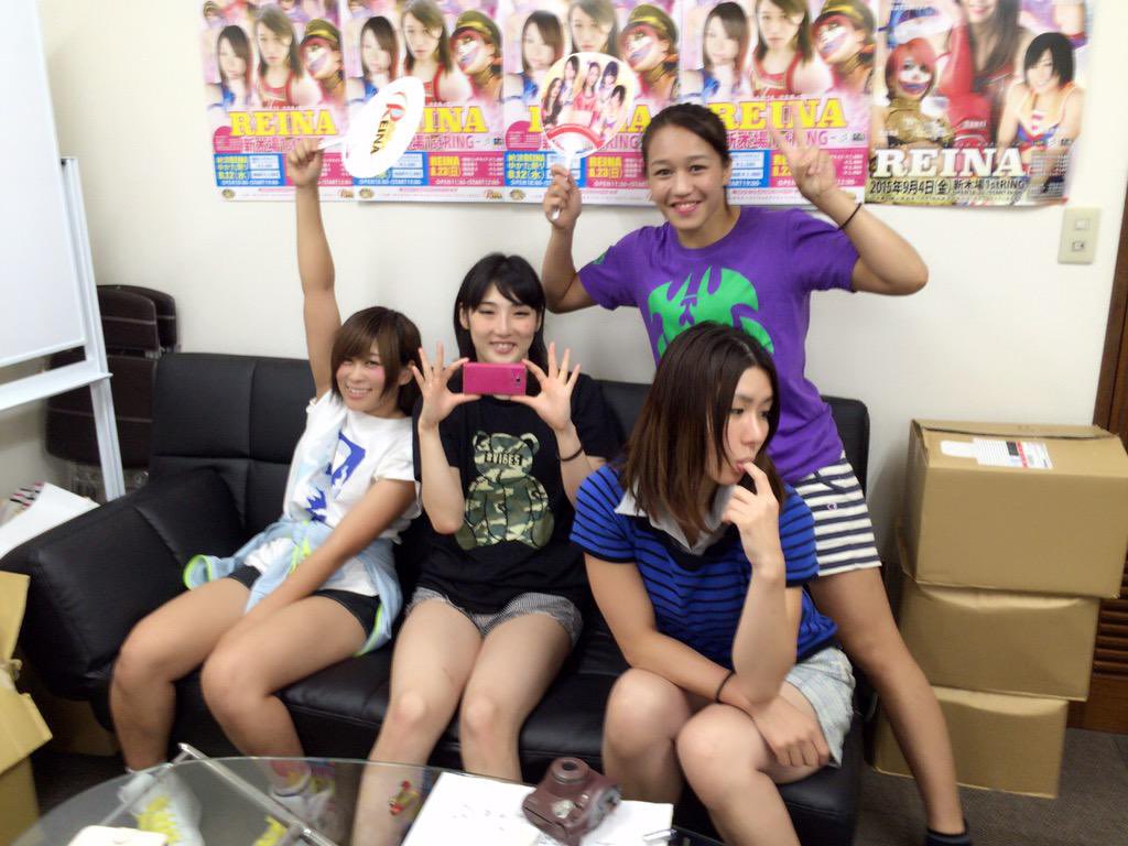 syuri_wv3s's tweet photo. 懐かしい写真載せときます✨

#アキバでプロレス成人式
#stardom #GE #朱里 https://t.co/rBwqd74J9r