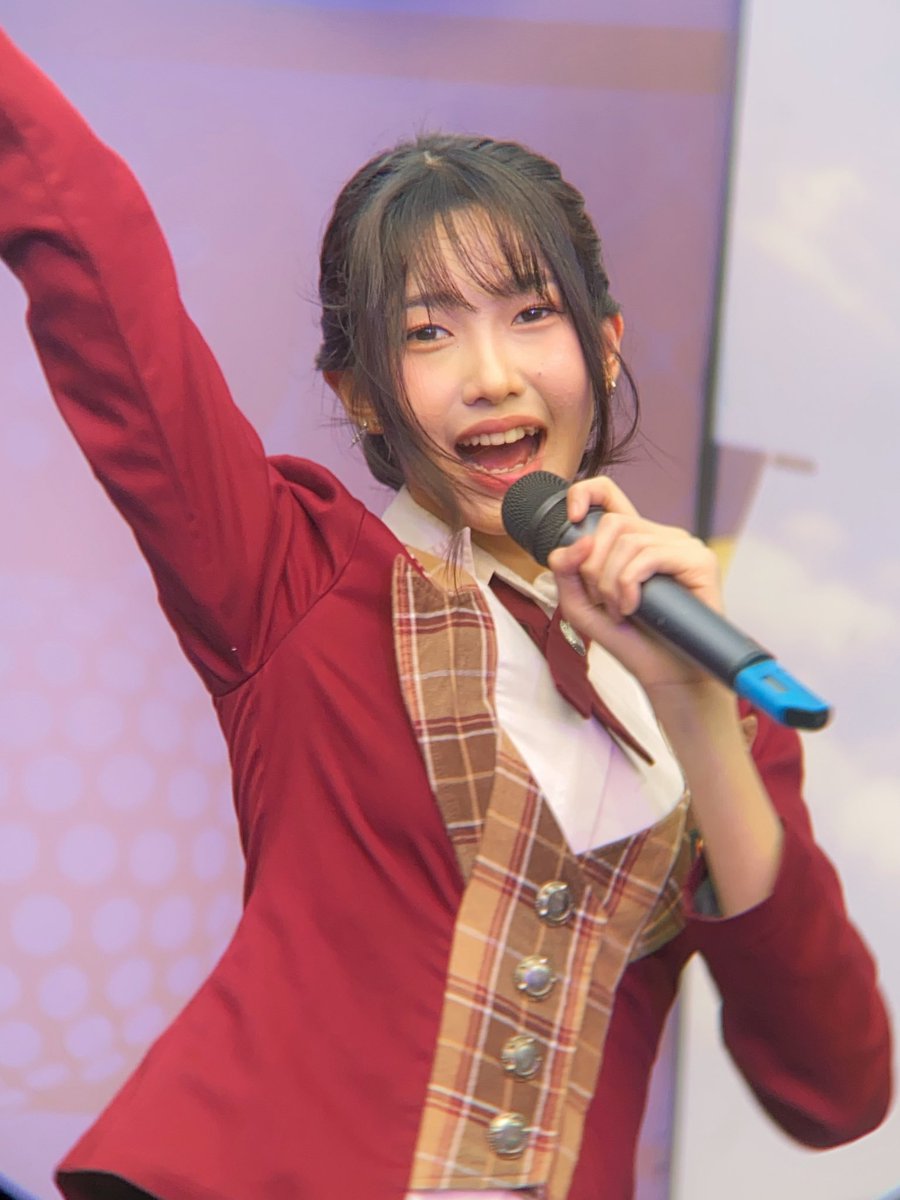 trikpik's tweet photo. .@M_OlineJKT48 https://t.co/yN5XClOLk7
