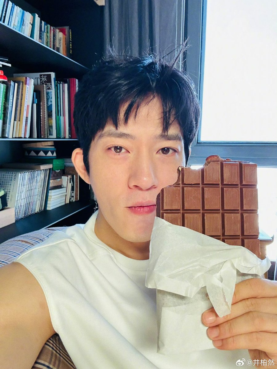 dearlyboran's tweet photo. 📸 260929 Jing Boran Weibo Update #JingBoran #井柏然

Bubbling 🫧 https://t.co/ktNYOqMVgb