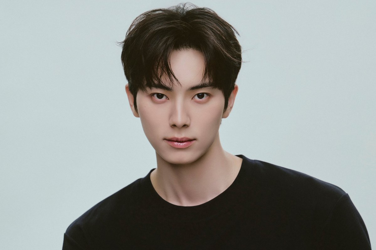 VARO_ent's tweet photo. [📷]

LEE CHAEMIN
𝗡𝗲𝘄 𝗽𝗿𝗼𝗳𝗶𝗹𝗲 🐯📸

#이채민 #LeeChaeMin
#바로엔터테인먼트 #VAROentertainment https://t.co/T36PeFGspr