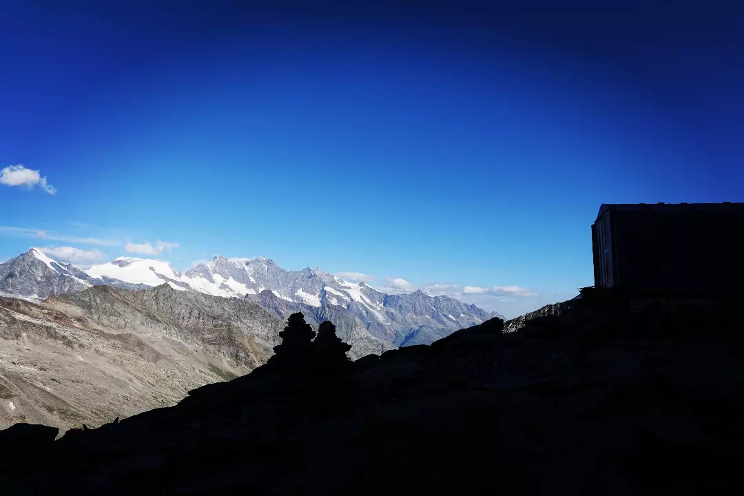 Saludiaria's tweet photo. Morning glory in the #swissalps
#wallis
#herrlicheberge
#heimat
#bergliebe
#bergwandern #bergpic
#beautifulmountains
#bergfieber #bergweg
#myswitzerland #schweizeralpen #schweiz #swissalps #magicmountains #bergfotografie
#wanderlust https://t.co/tX8pytaR25