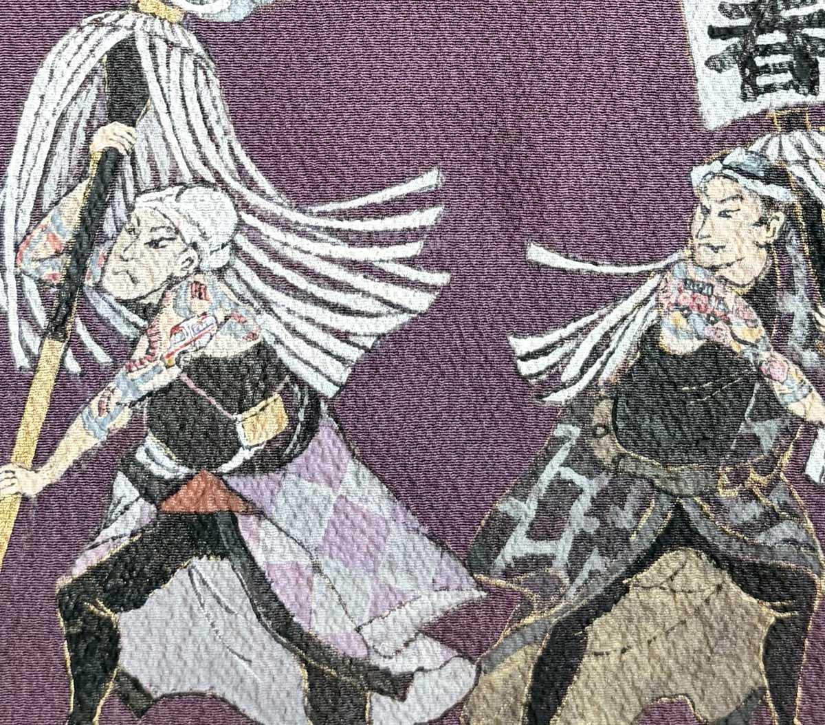 yatamaru2's tweet photo. シミをつけて白抜きになってしまったという色無地に絵付けさせていただきました☺️
消防士のご主人様の出初式にてご着用いただけるそうで楽しみです。
火消しの腕の刺青には救急車と消防車も入れております！

#火消し
#しみ隠し
#絵付け https://t.co/TDMjdDTM81