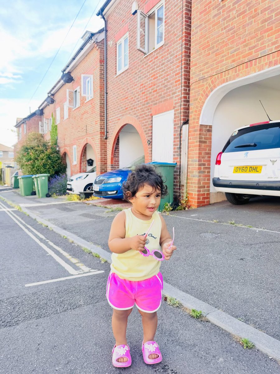 ElizStarbuck's tweet photo. My little princess https://t.co/tGNC6gBbSb