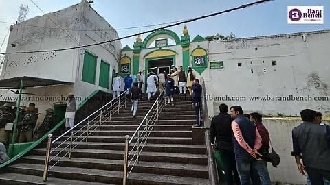 barandbench's tweet photo. BREAKING | Supreme Court sets aside the NSA detention of Mulla Afroz, the alleged mastermind of 2024 Sambhal violence. The Court has struck down the detention order as illegal and imposed costs of Rs. 10 lakh on the State of UP. https://t.co/jCdxaj1Isa