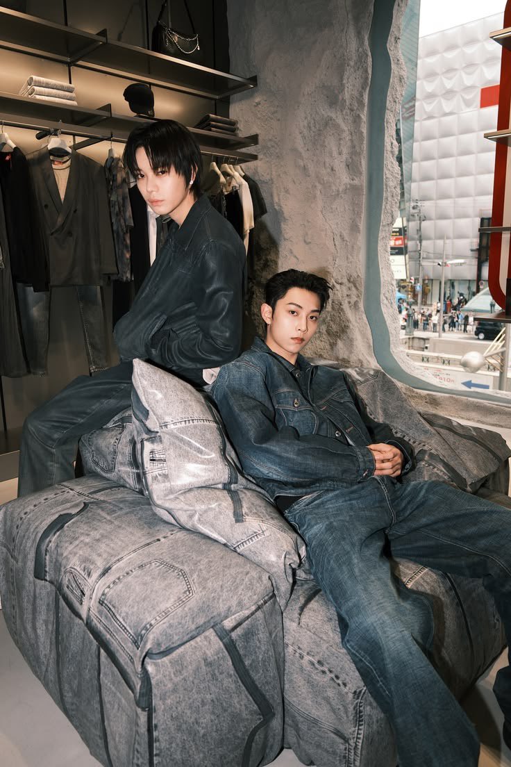 OHYULINDONESIA's tweet photo. [📰] 260929 — Artikel Update with #OHYUL

Ohyul dan Ryul akan hadir sebagai bintang tamu dalam program video podcast terbaru HYBE, ‘DAMN!BULANCE’, yang dipandu oleh BOYNEXTDOOR.

Program ini akan tayang mulai 2 Oktober setiap dua minggu sekali, pukul 17.00 WIB, melalui Spotify dan YouTube. Jadwal episode Ohyul dan Ryul belum diumumkan.

🔗: https://t.co/PSDYJUDs5i

#오율 #LNGSHOT #롱샷
