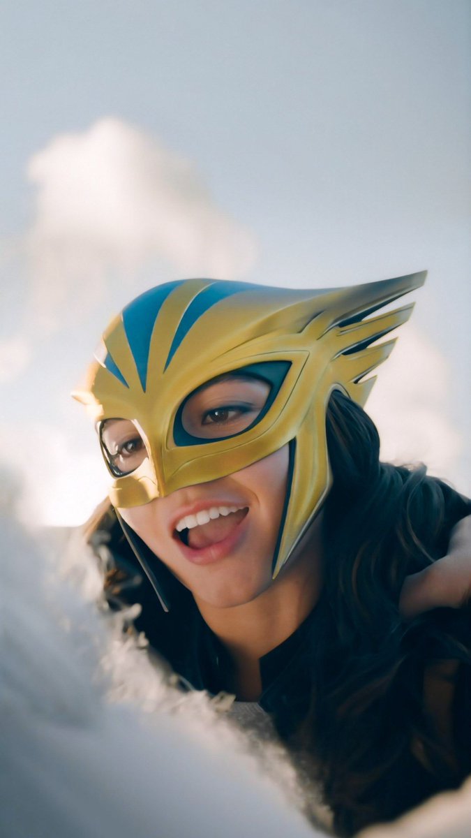 Aarontwips's tweet photo. Same actress btw - isabela merced aka hawkgirl

In movies                             In real life https://t.co/UeJi4iVaqZ