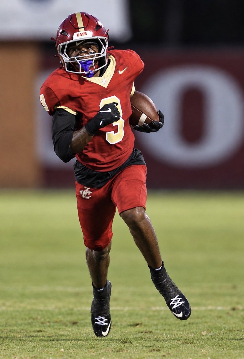 TyreeBarnett17's tweet photo. Mid-season highlights 
https://t.co/T7g2hft1hv
23 catches
346 receiving yards 
2 TDS
191 return yards https://t.co/IGnMSeN0uB