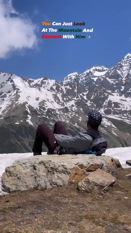 stopthestar1's tweet photo. In pahado main 2 kism ka loog aata hai 🥀...... video by @mumin. zargar..... #reelkarofeelkaro #PaulAshuphotography #reelkarofeelkaro #kashmir #reelspakistan #srinagar #reelsinstagram #reelkashmir #reels #indianreels #reelsinstagram #reelindia https://t.co/QrokBQn7XF