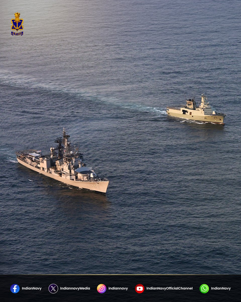 IndiannavyMedia's tweet photo. Strengthening Maritime Cooperation

#INSRanvijay, a frontline destroyer of the #IndianNavy, called at #Salalah as part of her ongoing deployment. The CO of #INSRanvijay called on the Southern Naval Area RNO Commander.

The port call witnessed professional engagements between #RNOVSadh and #INSRanvijay. An IN-RNO #PASSEX was also conducted off Salalah. The engagements underscored enduring India-Oman friendship and maritime ties.

@SpokespersonMoD
@MG_MOD_OMAN
@Indemb_Muscat
@HQ_IDS_India
@indiannavy
@IN_WNC
@DefPROMumbai