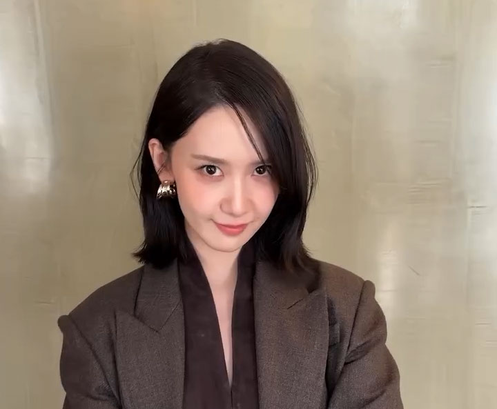 inlovewyoona's tweet photo. Yoona… that look.
You’re so beautiful. ♥ https://t.co/QLMqHTCpRA