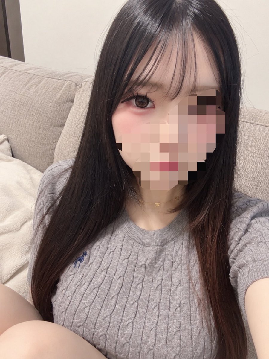 jurijkc3's tweet photo. 雨だし、平日なのにみんな遊びにきてくれてありがとうございます🙏🏻💖
本日の残り枠18:00〜になります！
よかったらお仕事終わりの寄り道しにきてください➰🎀 https://t.co/5Lgy9tYPBy