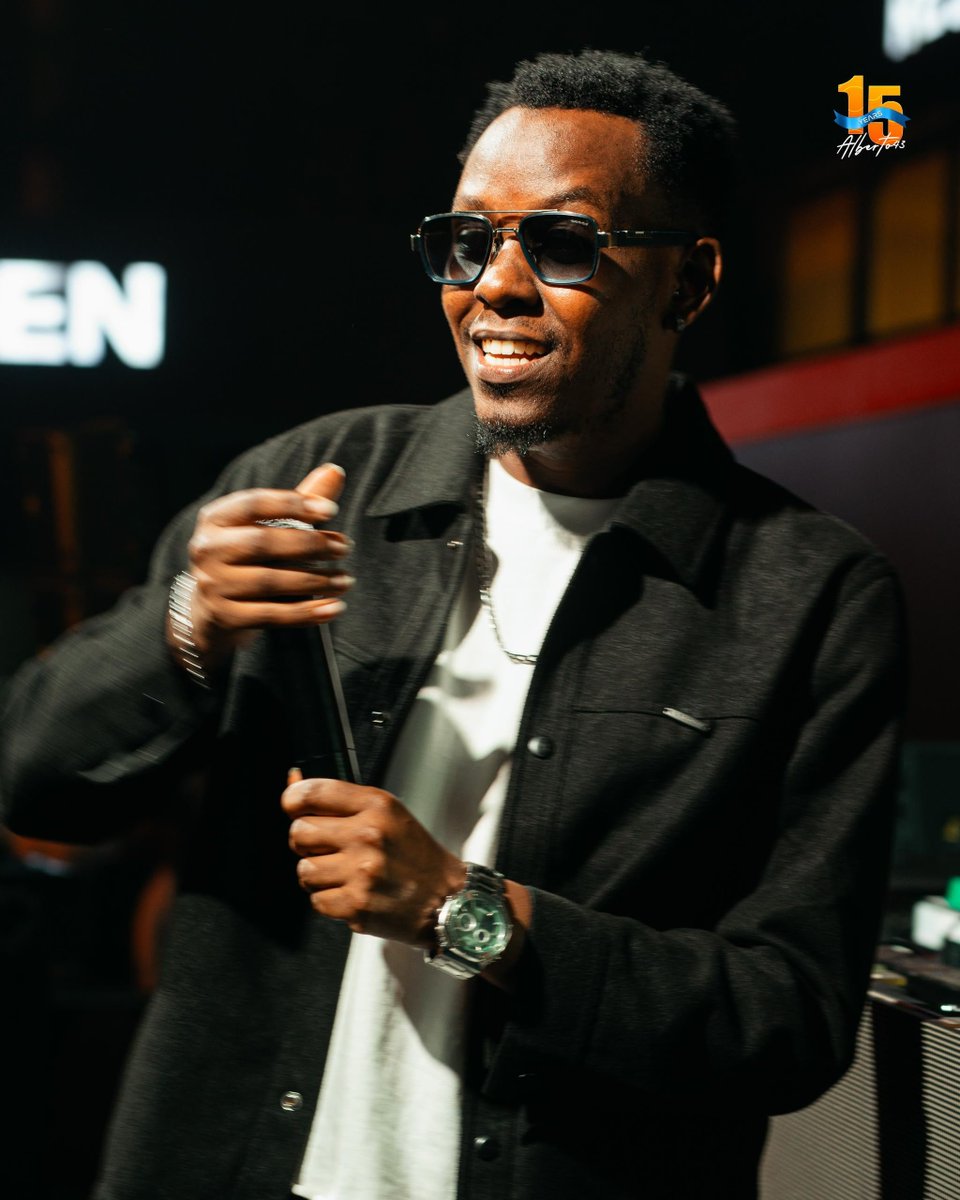 EmceeKunaana's tweet photo. Yes , on Sunday we celebrated 15 years of @djalberto43 at Black Panther.
Congratulations brother it's been a great journey working with you.
Mic icon 🎤 https://t.co/Wl7hk8mph0