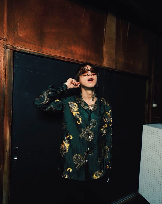 superbeaverfc's tweet photo. 🔥🦫【NIPOALOHA × SUPER BEAVER】🦫🔥

渋谷龍太コラボモデル
アロハシャツ第2弾が登場！！🌺✨
👕「FOOLION PAISLEY」
💰¥62,700（税込）

🎫抽選受付期間
10/2(金)12:00〜10/6(火)23:59
渋谷龍太さんとのコラボ、
今回も気になる……🔥👀

#SUPERBEAVER #渋谷龍太 #NIPOALOHA https://t.co/Qe3Kb2wF44