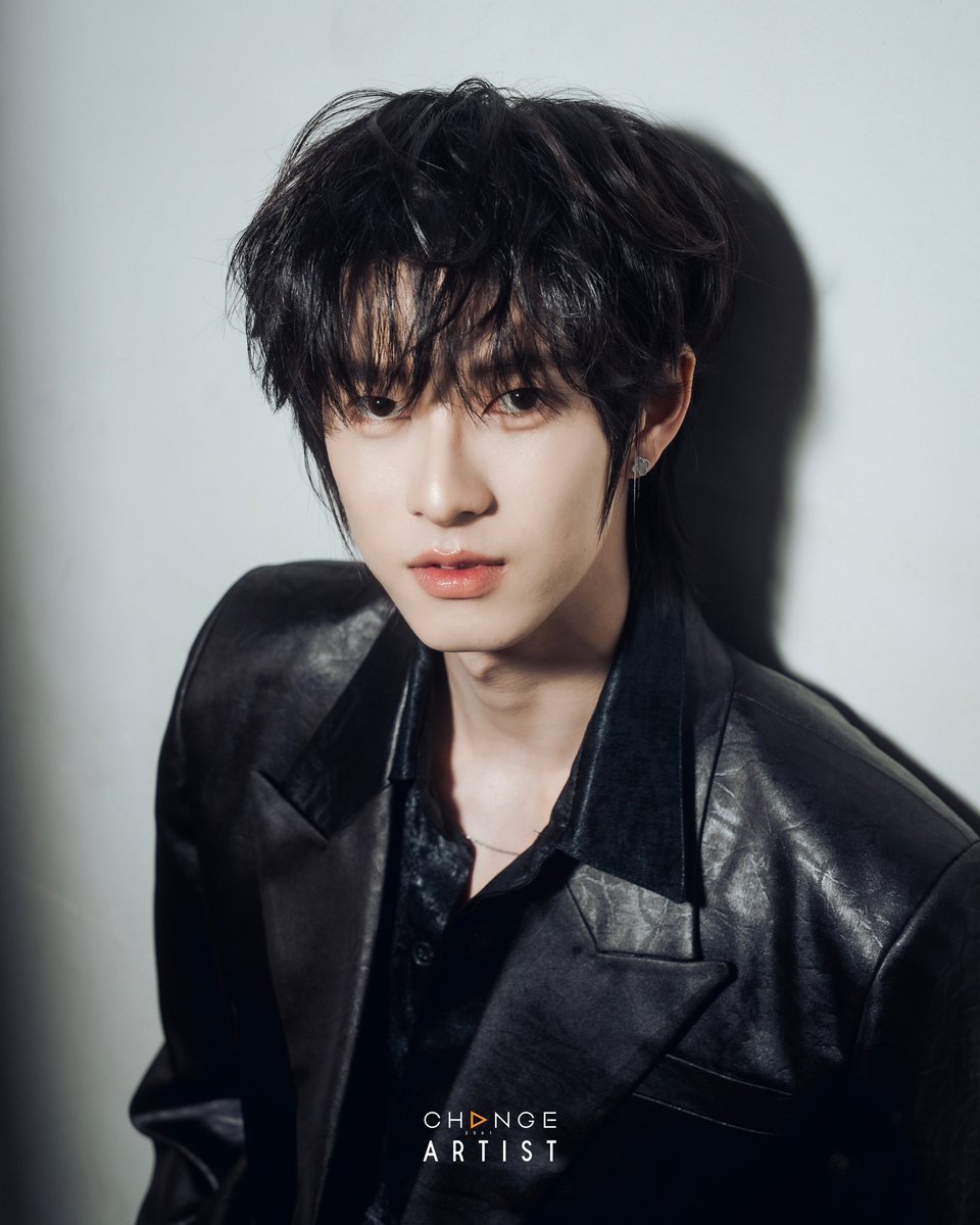 Keniapatri31382's tweet photo. So handsome. How can this man be so beautiful 🥰

#ppoohkt https://t.co/uu8wCrhQTa