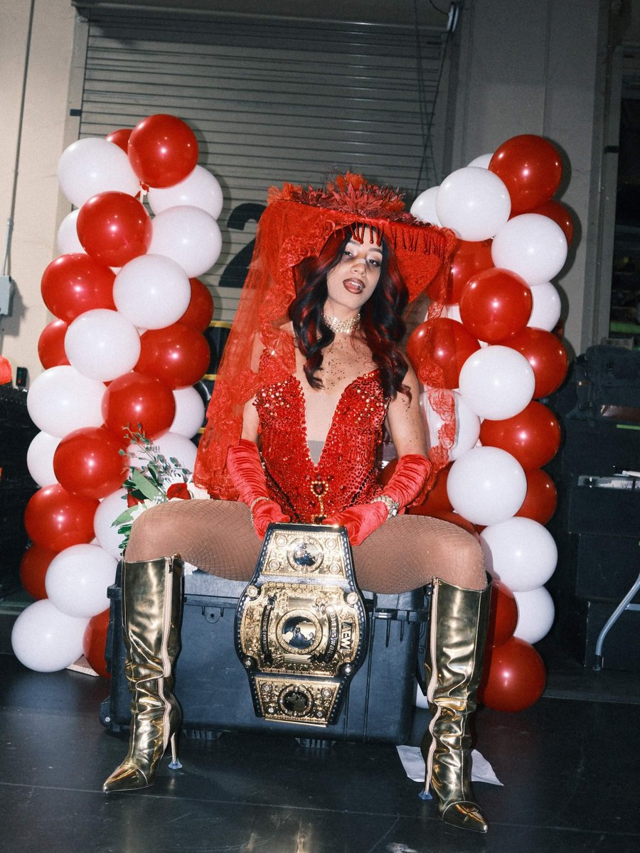 MilKing456's tweet photo. Up late thinking of how badly I need her standing over me and mocking me swinging that belt (wishing it was something else). https://t.co/rGxp8dqmmP