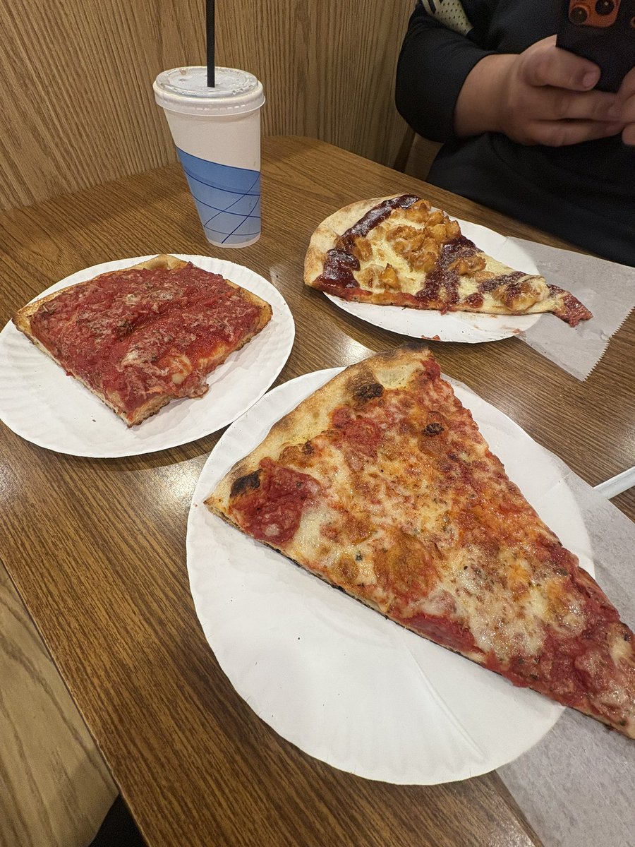 Gilberto__Nunez's tweet photo. NYC food is pretty good 🤙 https://t.co/niqnqndU0q